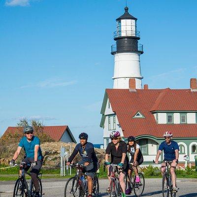 Portland Bicycle Tour with 5 Lighthouse Stops and XL Lobster Roll