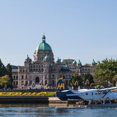 Vancouver to Victoria Seaplane Day Trip with Butchart Gardens