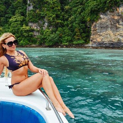 Phi Phi Islands PRIVATE BOAT TOUR (customized)