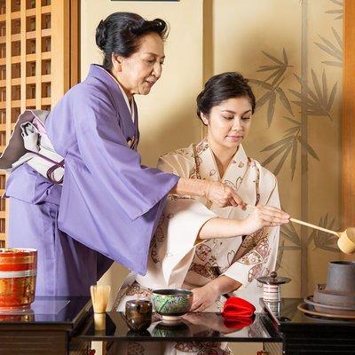 Tea ceremony experience with simple kimono in Okinawa
