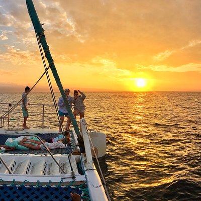 Original Sunset Cruise with Open Bar from Ka’anapali Beach
