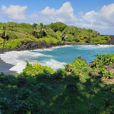 Full-Circle "Reverse" - Luxury Road to Hana Tour from South Maui