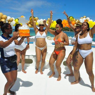 Punta Cana Party Boat Snorkeling Cruise with Live DJ and Open Bar
