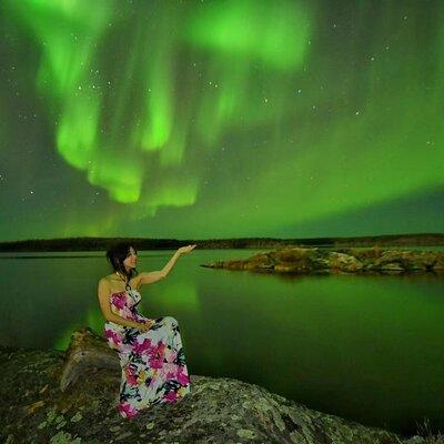 The greatest aurora tour in yellowknife 