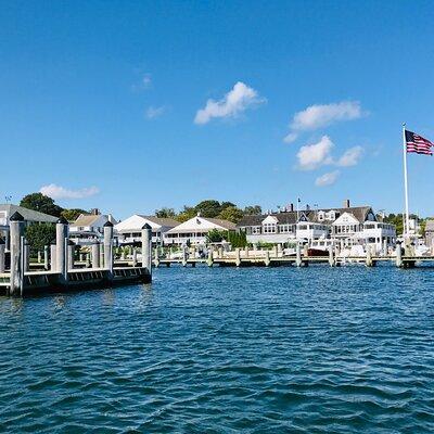 Private, Guided Sightseeing Tour of Marthas Vineyard Island(2hrs)