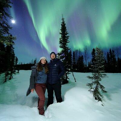 Best Northern Lights Aurora Adventure FREE Portraits & Hot Pizza 