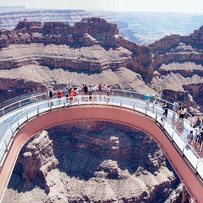 Small Group Grand Canyon Skywalk + Hoover Dam Tour