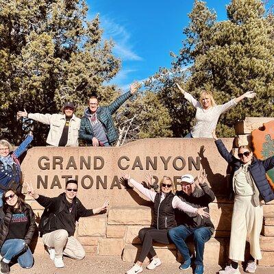 Grand Canyon with Sedona and Oak Creek Canyon Van Tour