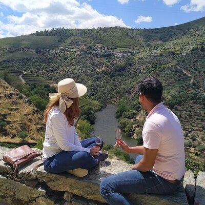 Douro Valley Prime Tour: Wine Tasting, Boat and Lunch from Porto