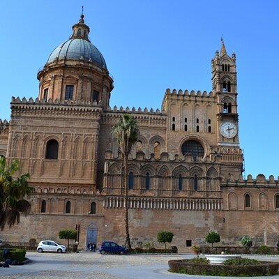 Palermo : Private Custom Walking Tour with a Local Guide