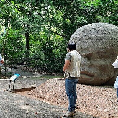Guided Tour by the Olmec Stone Men