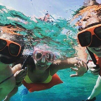 Rose Island Adventure: Snorkel, Sea Turtles, and Private Beach