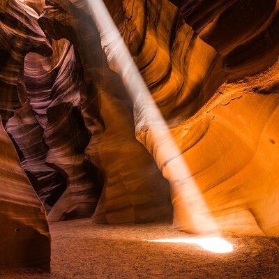 Upper Antelope Canyon Sightseeing Tour with Entry Ticket