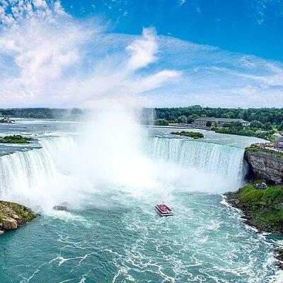 Niagara Falls Day Tour From Toronto With Boat and Tower