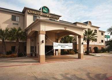 Quality Inn & Suites near University