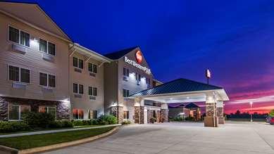 Best Western Plus Green Mill Village Hotel & Suites Convention Center