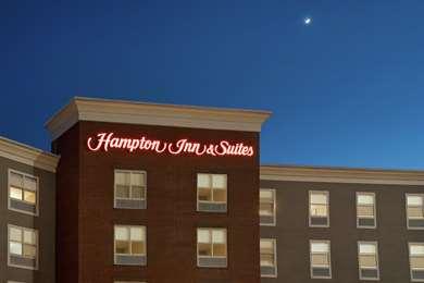 Hampton Inn & Suites by Hilton