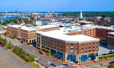 Hampton Inn & Suites Portsmouth Downtown