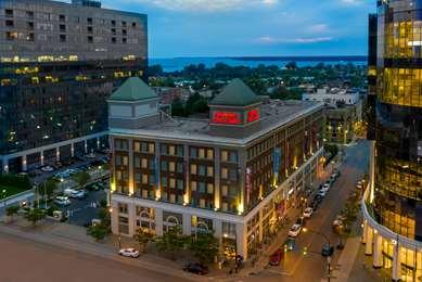 Hampton Inn & Suites by Hilton-Downtown Buffalo