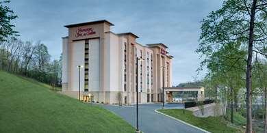 Hampton Inn & Suites Knoxville Papermill