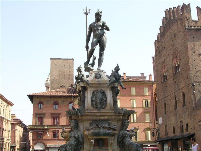 Fountain of Neptune (Fontana del Nettuno)