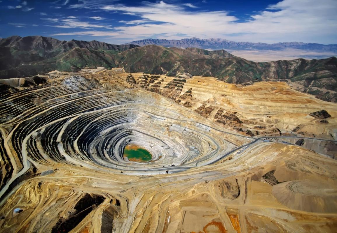 Kennecott Copper Mine (Bingham Canyon Mine)
