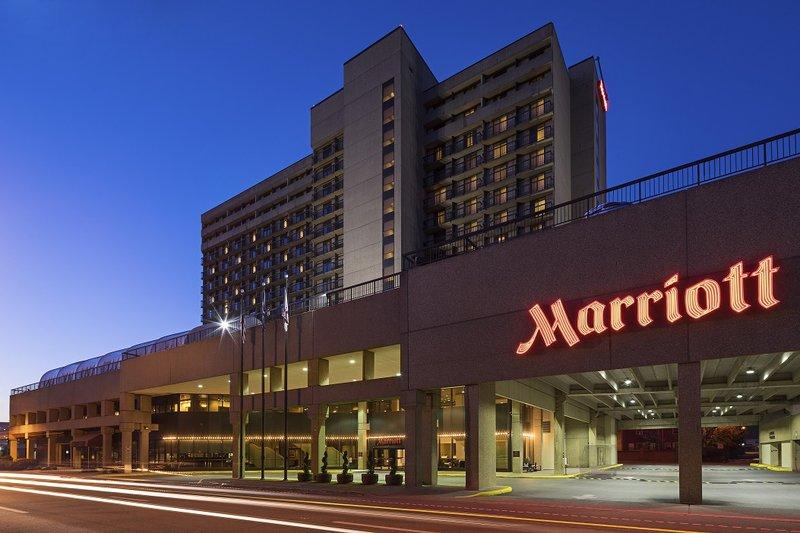 Charleston Marriott Town Center Hotel