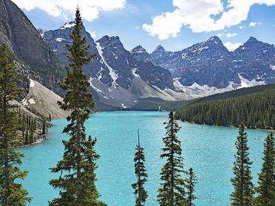 A Year-Round Destination in the Canadian Rockies