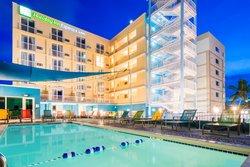Holiday Inn Exp Stes Nassau