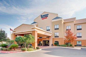 Fairfield Inn & Suites by Marriott San Antonio SeaWorld/Westover Hills