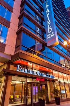 Fairfield Inn & Suites by Marriott Chicago Downtown River North