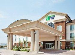 Holiday Inn Express Hotel & Suites Dinuba
