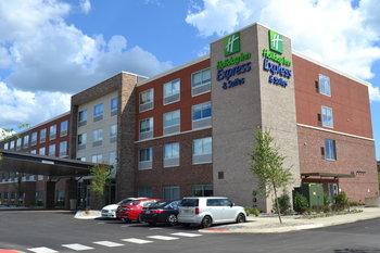 Holiday Inn Express & Suites Goodlettsville