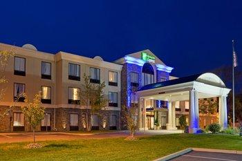 Holiday Inn Express Hotel & Suites Chester/Monroe/Goshen