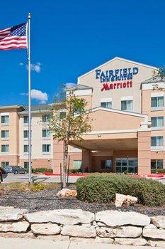 Fairfield Inn & Suites by Marriott North Stone Oak
