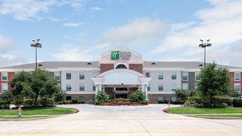 Holiday Inn Express & Suites Conroe