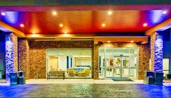 Holiday Inn Express & Suites University Area